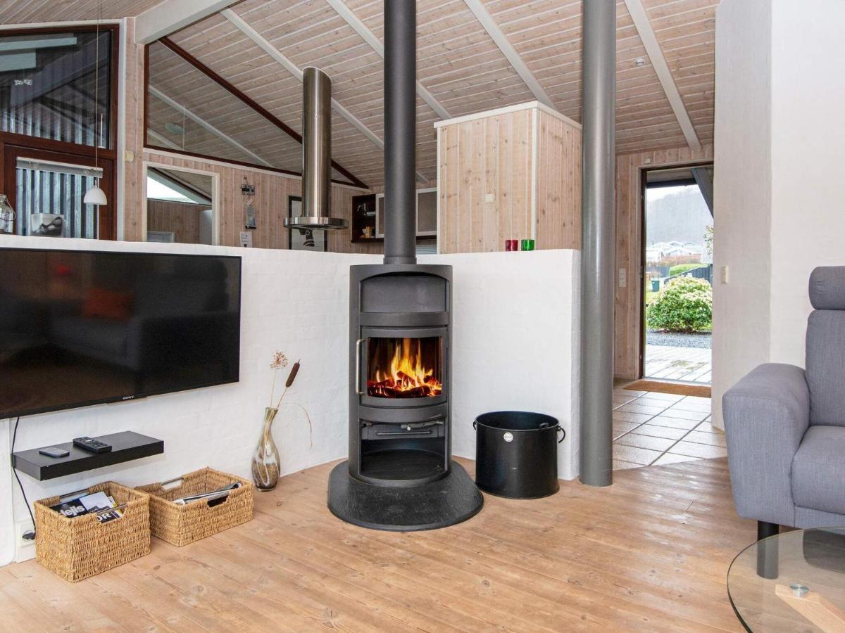 7 Person Holiday Home In Sj Lund Sjolund المظهر الخارجي الصورة